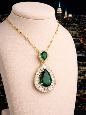 Gold-Plated Necklace with Emerald Green Teardrop Pendant